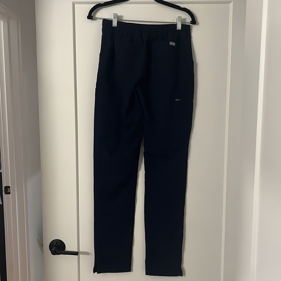 FIGS Yola skinny scrub pants - Picture 3 of 4